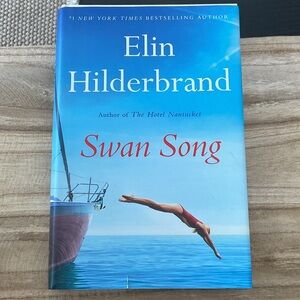 🌻 2/$8 Swan Song by Elin Hilderbrand